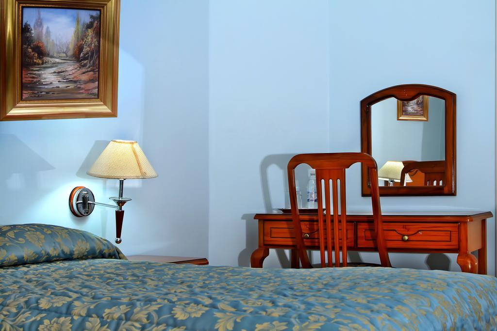 קואנקה Hotel Yanuncay מראה חיצוני תמונה