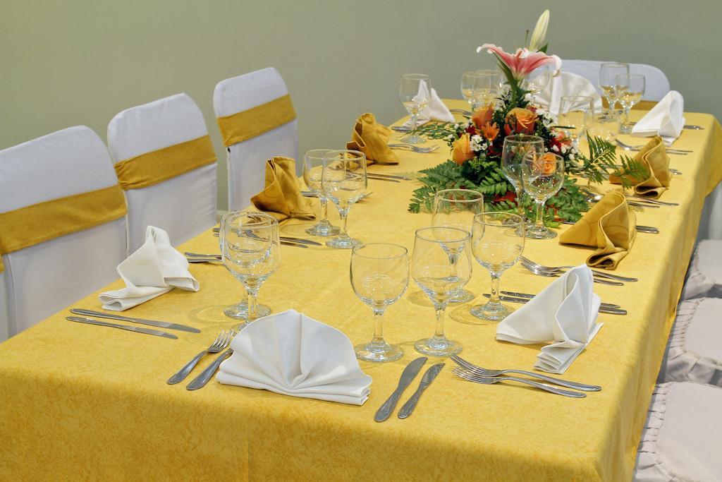 קואנקה Hotel Yanuncay מראה חיצוני תמונה